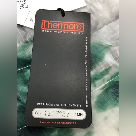 Stussy x Nike Thermore® Ecodown® puffer skirt made with ecodown fibers S… - Picture 11 of 14